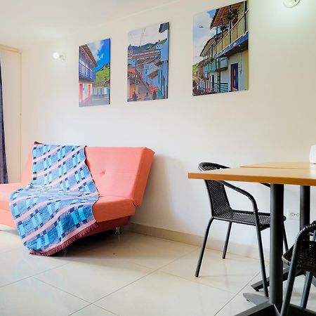 Hostal - Dona Elva A 15 Min Del Aeropuerto Rionegro Extérieur photo